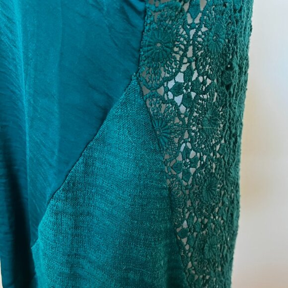 ANTHRO Maeve Emerald Green Peasant Top Crochet Lace Back Boho Blouse M - Picture 5 of 11